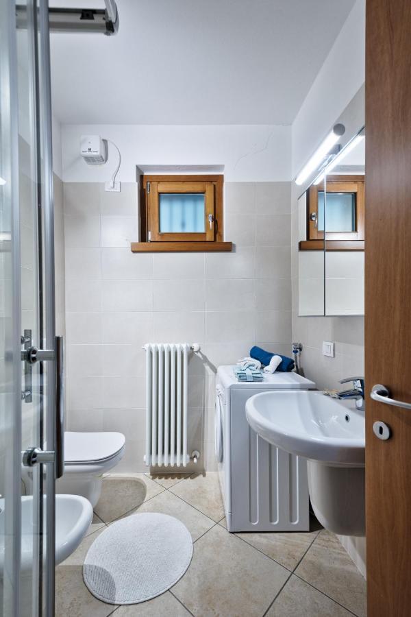 Casa Alessandro Con Piscina Lago Di Garda Salionze Exterior foto