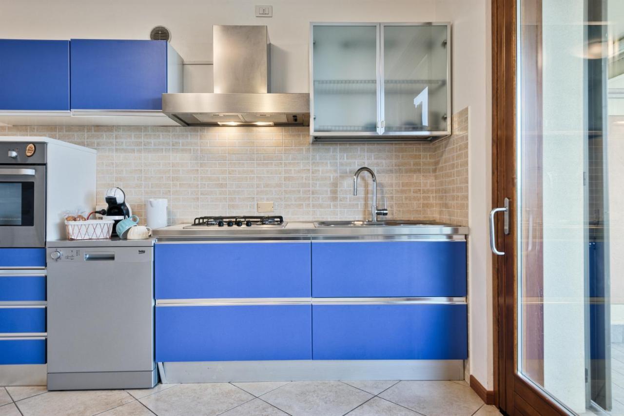 Casa Alessandro Con Piscina Lago Di Garda Salionze Exterior foto